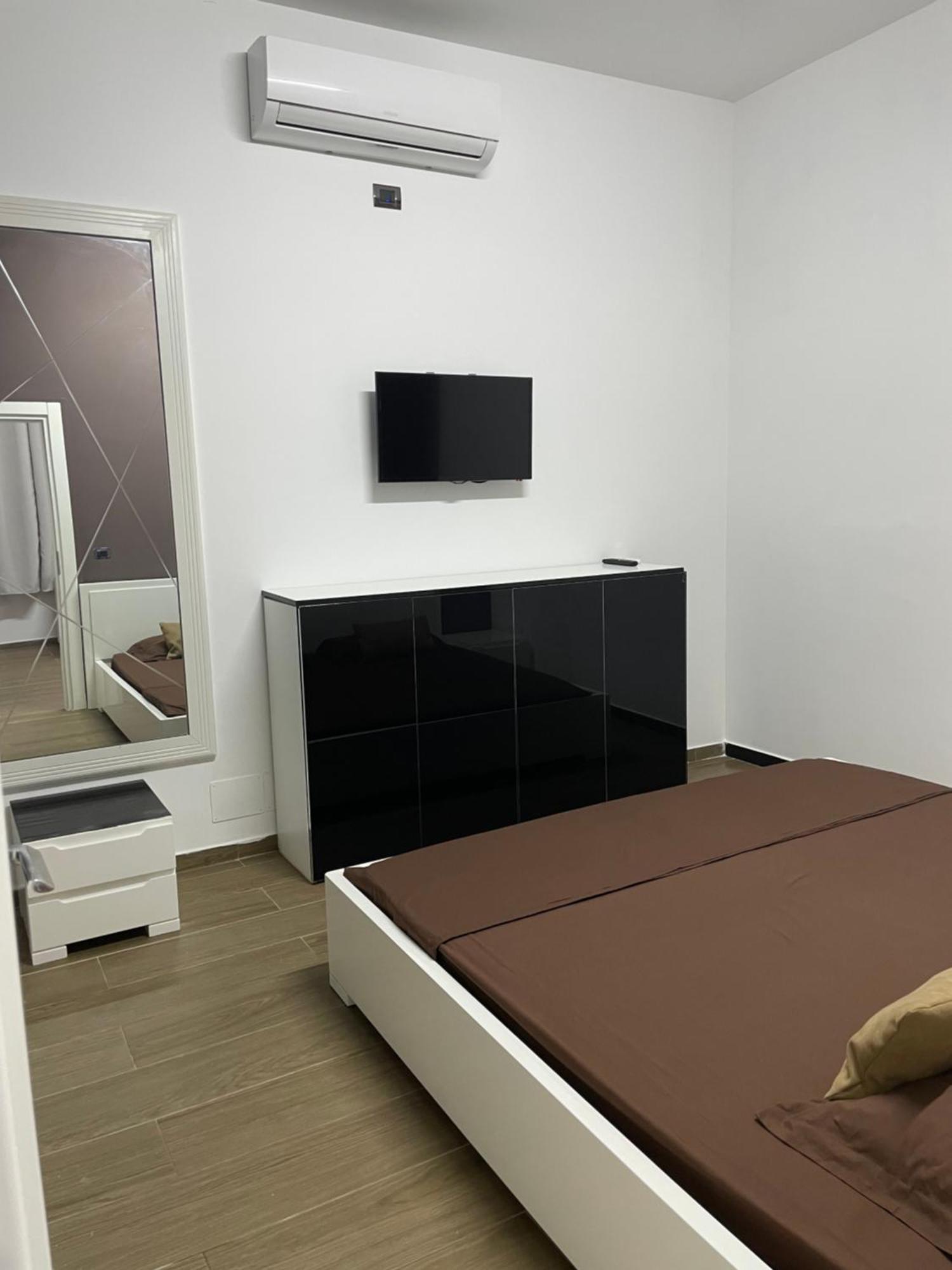 Gold Apartament วญอเรอ ภายนอก รูปภาพ